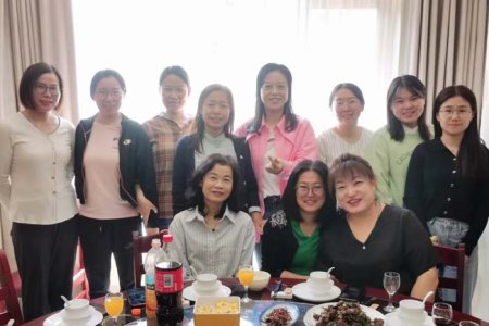 2023年公司團(tuán)隊聚餐